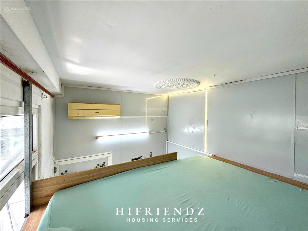 Duplex cửa sổ lớn full nội thất ngay trung tâm quận 5