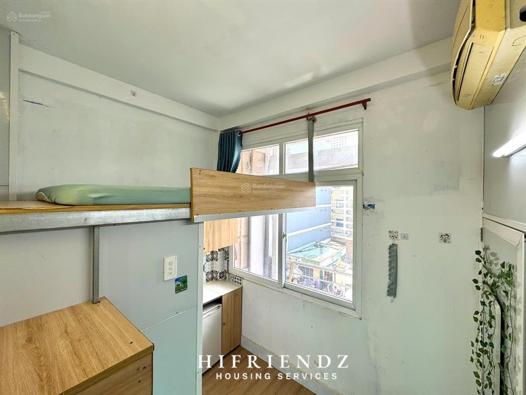 Duplex cửa sổ lớn full nội thất ngay trung tâm quận 5