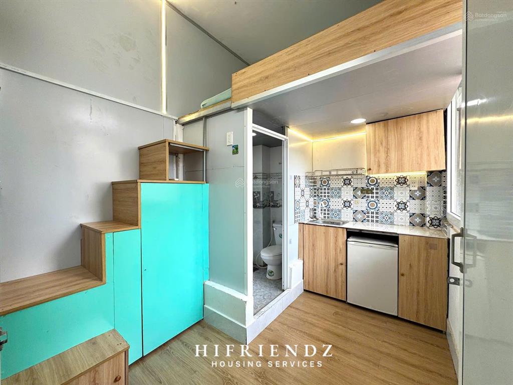 Duplex cửa sổ lớn full nội thất ngay trung tâm quận 5