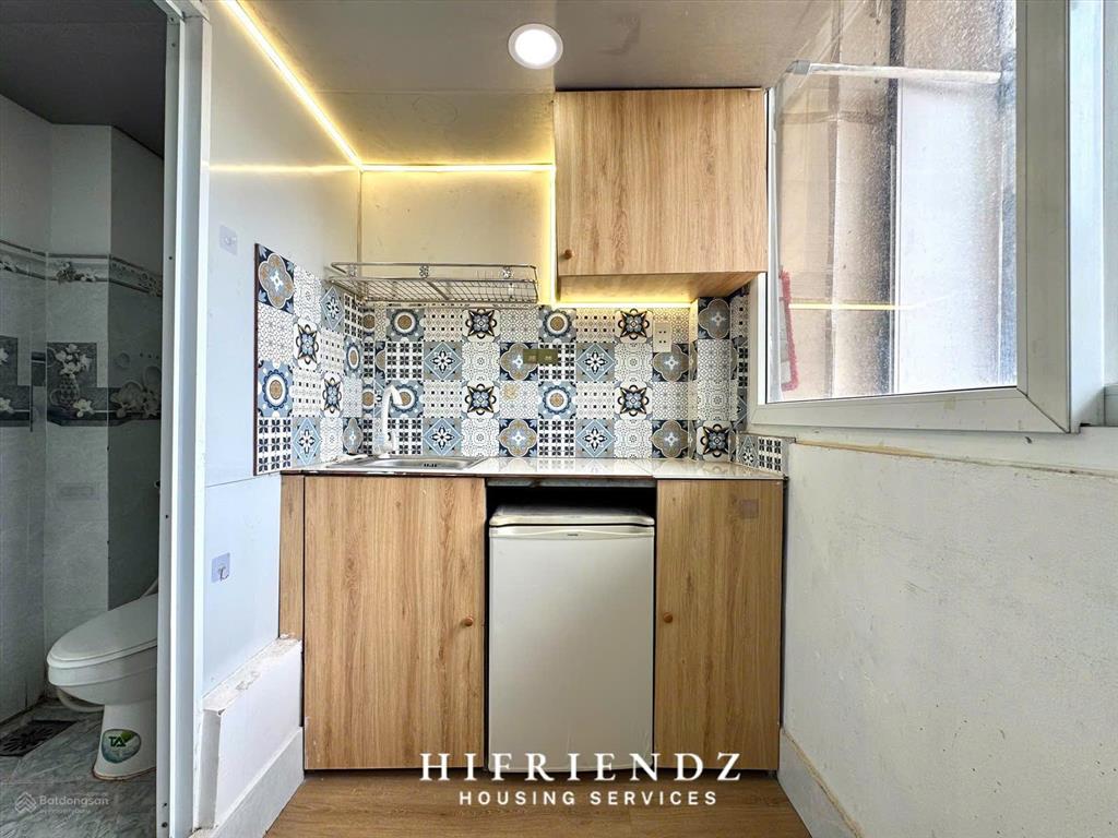 Duplex cửa sổ lớn full nội thất ngay trung tâm quận 5