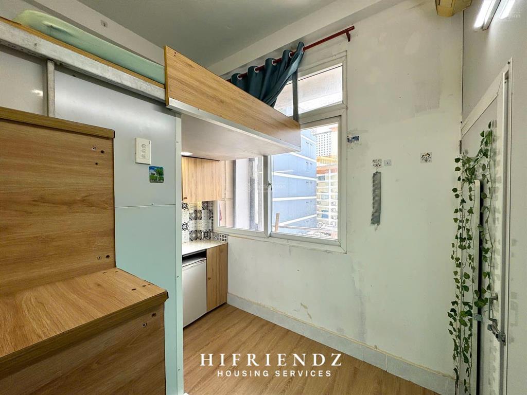 Duplex cửa sổ lớn full nội thất ngay trung tâm quận 5