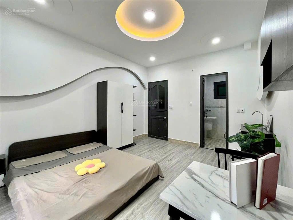 Phòng studio cửa sổ thoáng trần bình trọng, quận 5