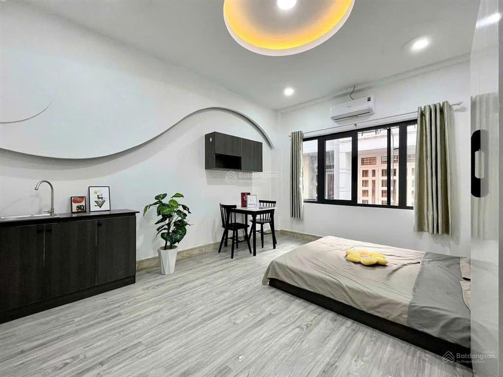 Phòng studio cửa sổ thoáng trần bình trọng, quận 5