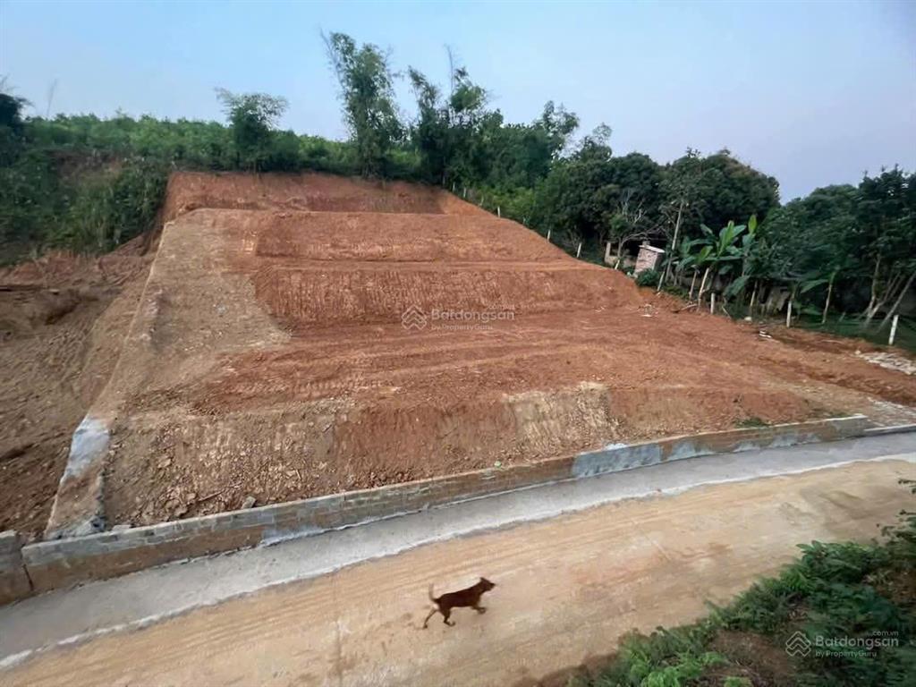 Đất nghỉ dưỡng view siêu đẹp yên trung  thạch thất 1080m² mt gần 30m chỉ 7tr/m2