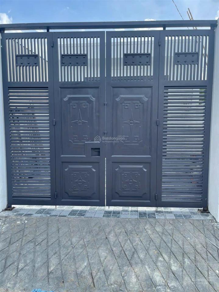 Bán nhà shr 5x22, hoàn công cấp 4, kế bên đường vĩnh lộc. xe hơi vô nhà
