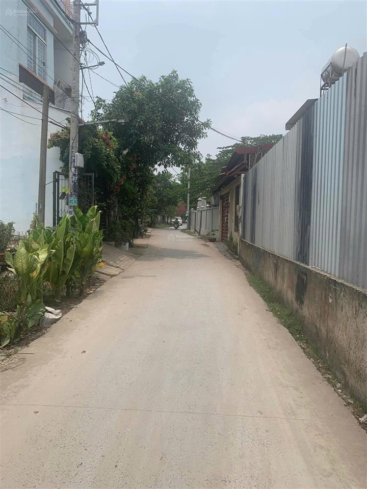 Bán lô đất shr đường thông xe tải 5x22 thổ cư 5x20. giá tốt chỉ 3 tỷ 6