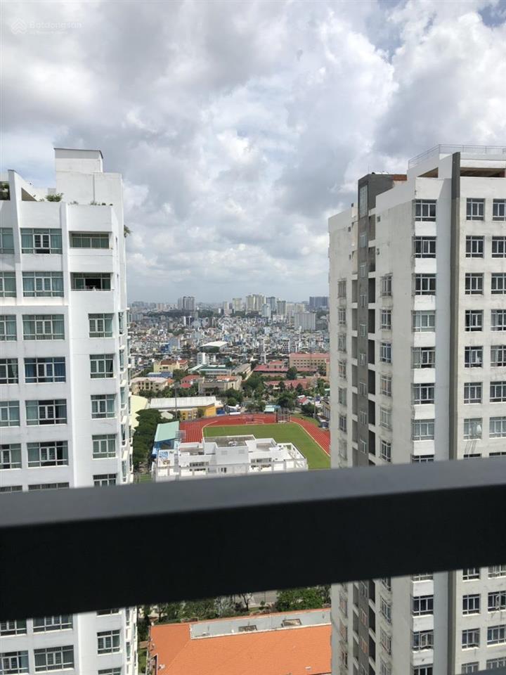 Bán căn hộ central premium, dt 70m2, 2pn, 2wc, nhà trống, view đẹp, giá 4.25 tỷ.  0906 788 ***