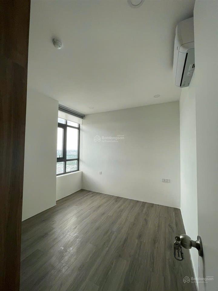 Bán căn hộ central premium, dt 87m2, 3pn, 2wc, nhà trống, view đẹp, giá 6 tỷ.  0906 788 ***  thắm