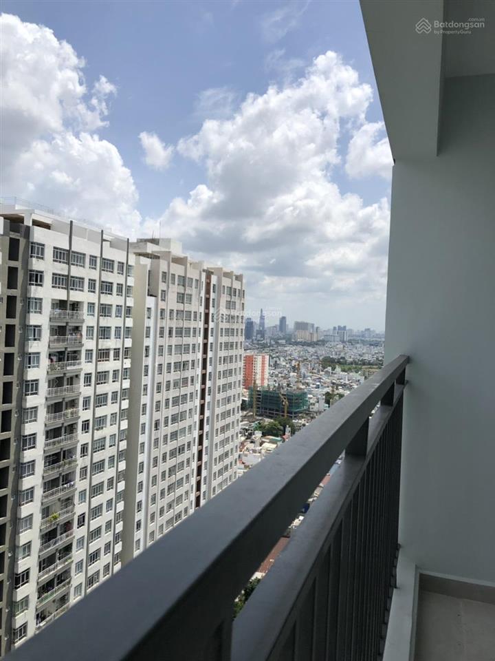 Bán căn hộ central premium, dt 70m2, 2pn, 2wc, nhà trống, view đẹp, giá 4.2 tỷ.  0906 788 ***