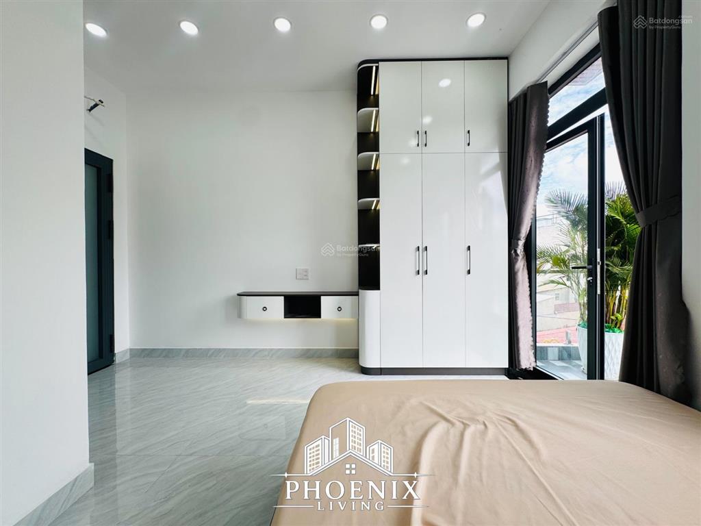 Cho thuê chdv ban công full nội thất 40m²  gần công viên phần mềm