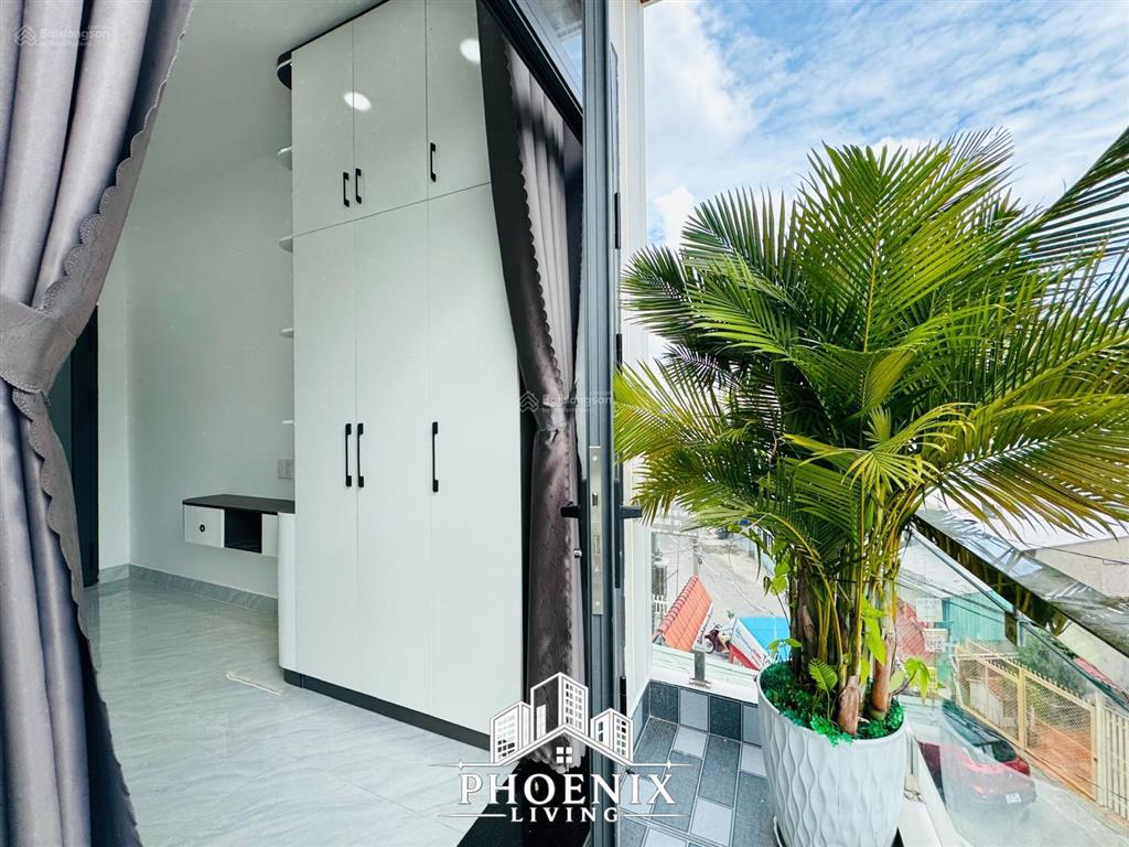 Cho thuê chdv ban công full nội thất 40m²  gần công viên phần mềm