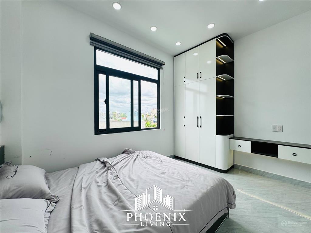 Cho thuê chdv ban công full nội thất 40m²  gần công viên phần mềm
