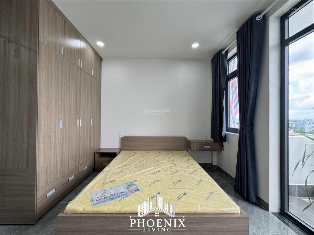 1 phòng ngủ  nằm ngay hà huy giáp cầu vượt ngã tư ga  tách bếp  full nội thất mới 100%