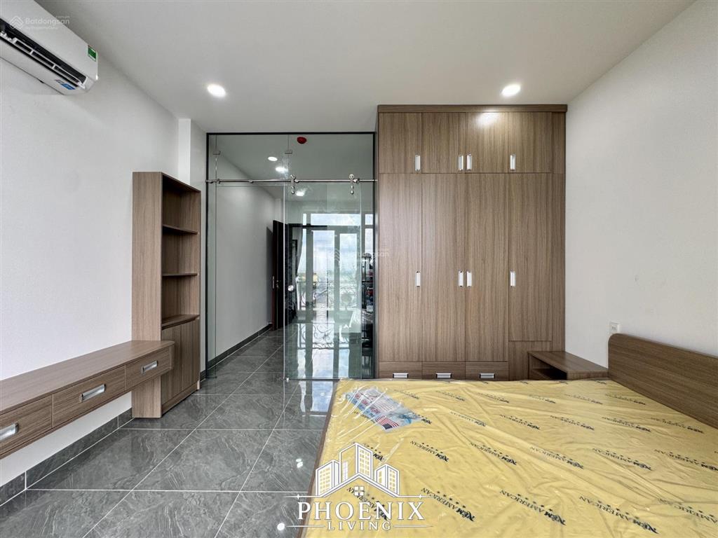 1 phòng ngủ  nằm ngay hà huy giáp cầu vượt ngã tư ga  tách bếp  full nội thất mới 100%