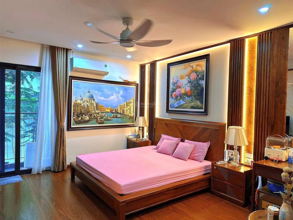 Hiếm. bán nhà xuân la  ngoại giao đoàn 96m2, tthc mới thủ đô, oto đỗ, kinh doanh, full đồ hơn 20tỷ