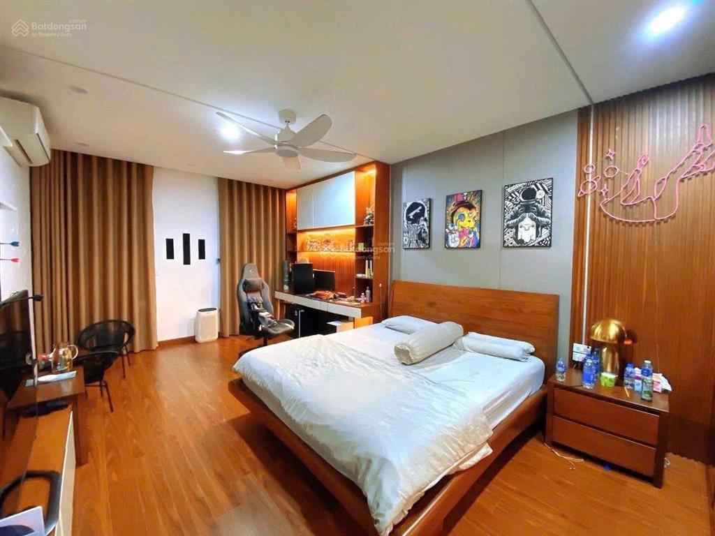 Hiếm. bán nhà xuân la  ngoại giao đoàn 96m2, tthc mới thủ đô, oto đỗ, kinh doanh, full đồ hơn 20tỷ