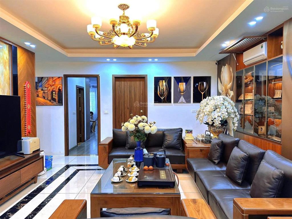 Hiếm. bán nhà xuân la  ngoại giao đoàn 96m2, tthc mới thủ đô, oto đỗ, kinh doanh, full đồ hơn 20tỷ