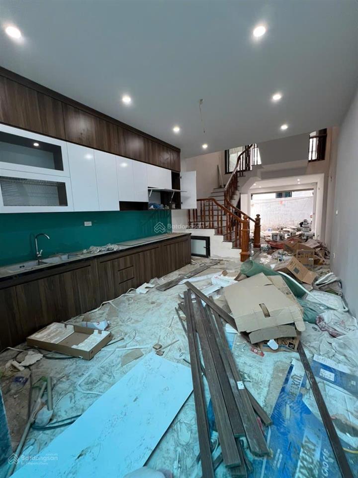 Chủ ngộp bán gấp nhà đơn lập 45m2 thuộc đồng mai yên nghĩa, xây 4 tầng, ngay gần ql6 bx yên nghĩa.