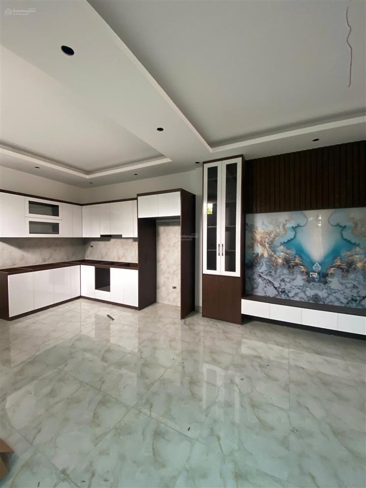 Nhà 4 tầng 45m2 trục chính kinh doanh ô tô chạy thông, 5p đi xe ra cầu mai lĩnh ql6