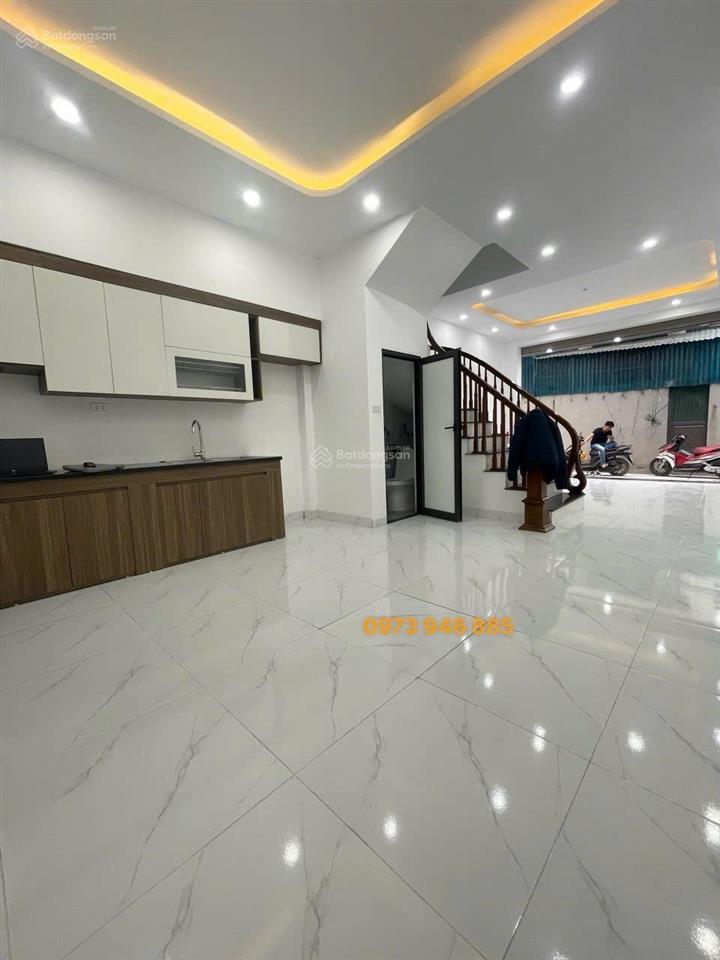 Cẩn bán gấp nhà xây đơn lập, 52m2 nhà thoáng trước và sau, trường chợ cực gần