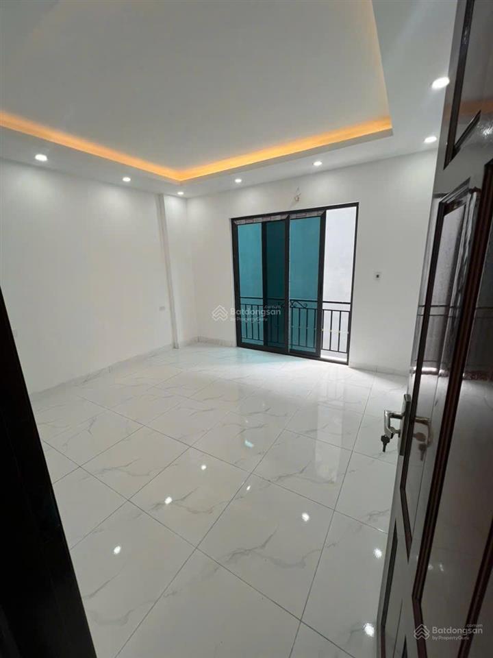 Nhà quyết tiến vân côn  rộng thoáng  xây 4 tầng mới gần vành đai 4, đại lộ tl