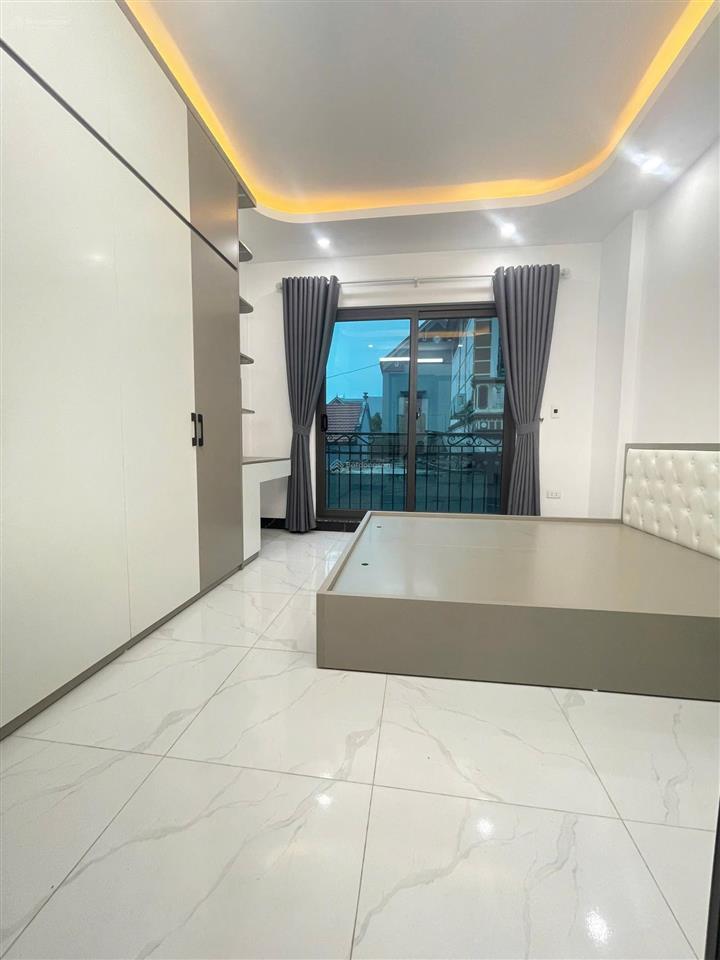Giảm sâu nhà 4 tầng full nội thất ngõ thông, nhà lại yên sơn đồng gần splendora đường vành đai 3,5.