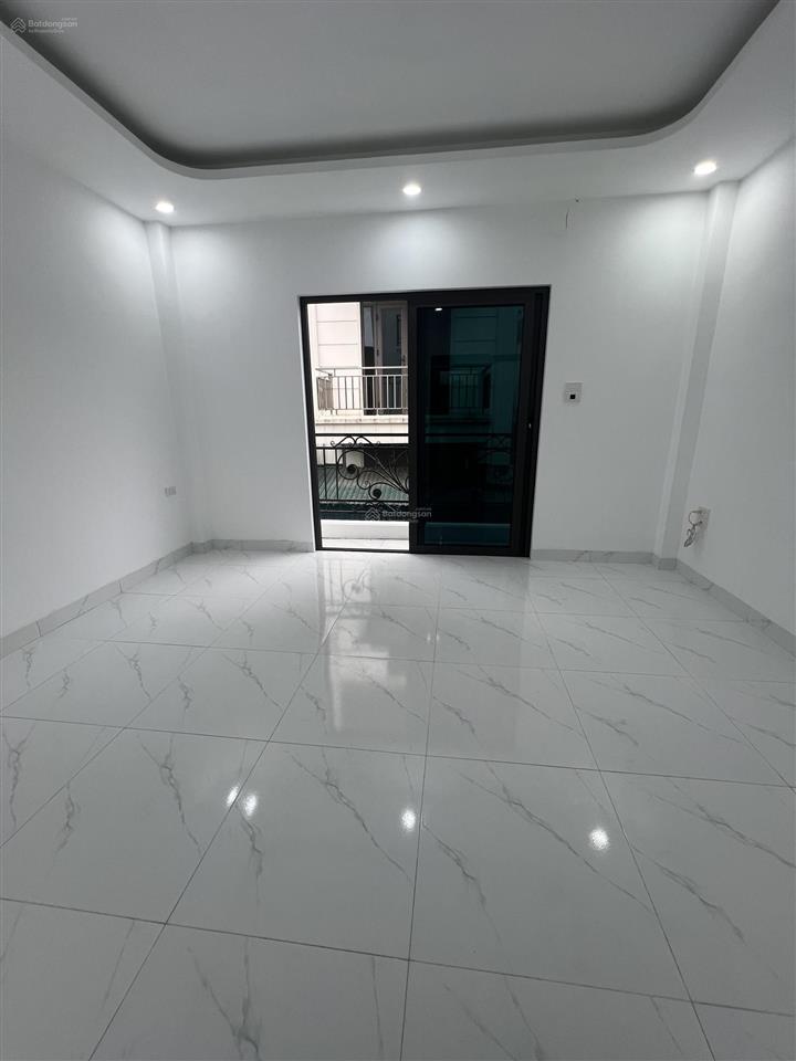 Giá đầu tư xây đơn lập chắc chắn có sân sau 47m2, ngay đại lộ tl.