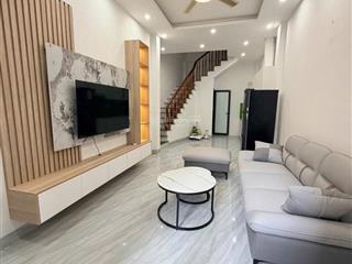 Chính chủ bán nhà 4 tầng thị trấn chúc sơn, ngay mặt ql6, tàu điện trên cao.