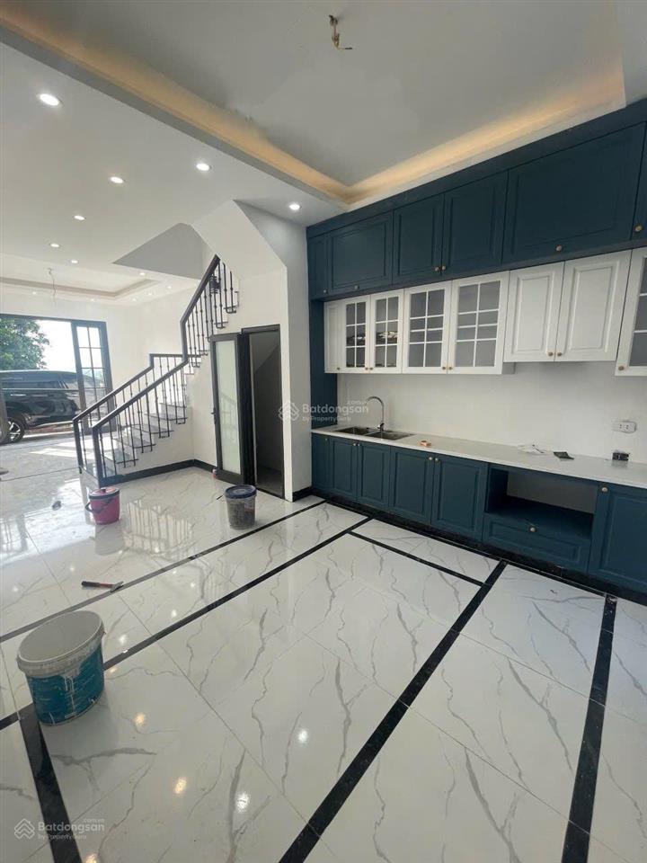 Chính chủ bán nhà 64m2 xây 4 tầng tại đồng lư, hưng đạo ô tô đỗ trước cửa. cách mỹ đình 15km