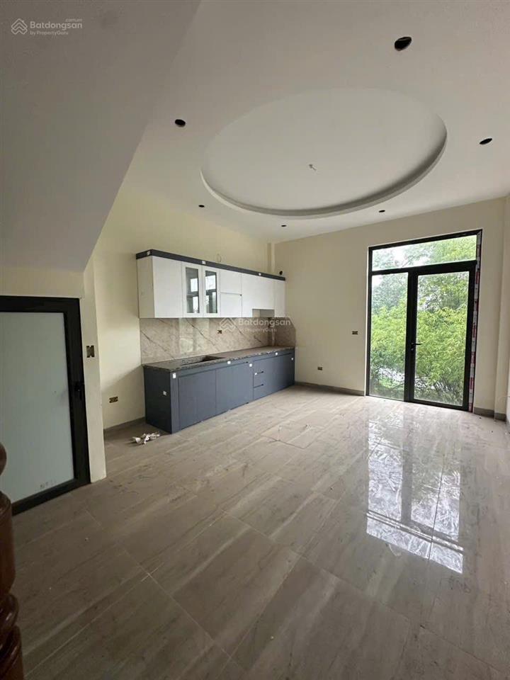 Giảm sâu bán nhà phượng đồng phụng châu, ô tô đỗ cửa, dt 50m² cần sẵn 1 tỷ nhận nhà