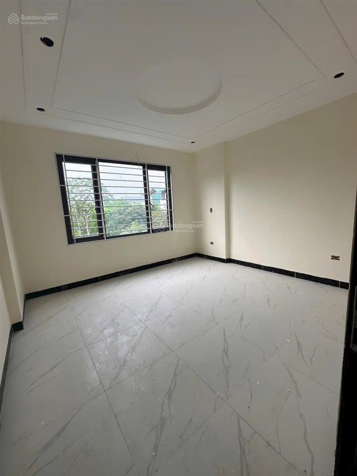 Giảm sâu bán nhà phượng đồng phụng châu, ô tô đỗ cửa, dt 50m² cần sẵn 1 tỷ nhận nhà