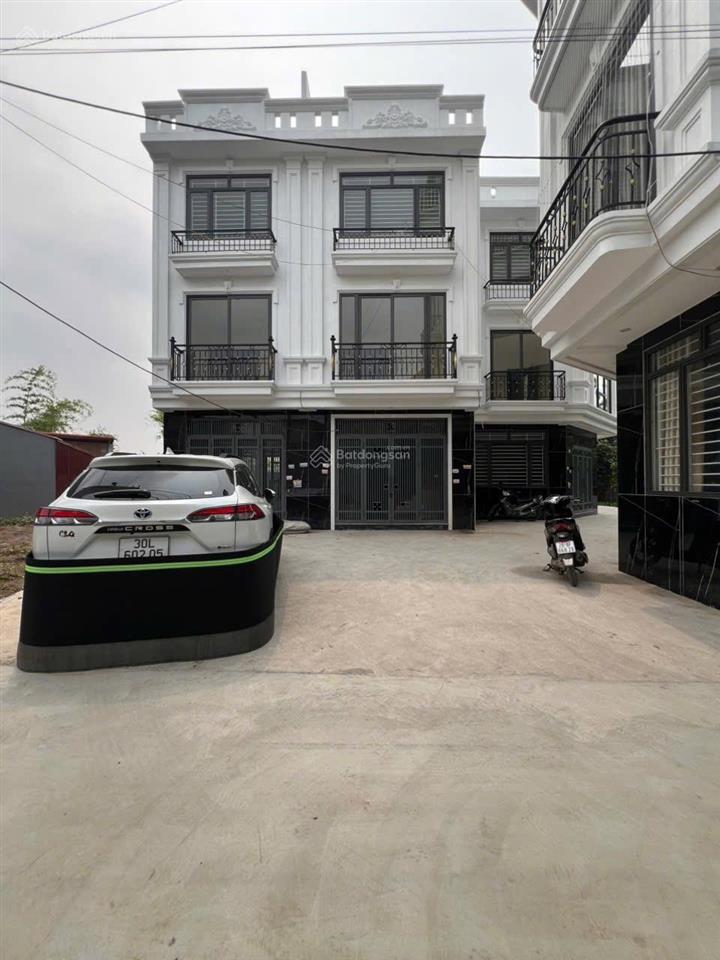 Giảm sâu bán nhà phượng đồng phụng châu, ô tô đỗ cửa, dt 50m² cần sẵn 1 tỷ nhận nhà