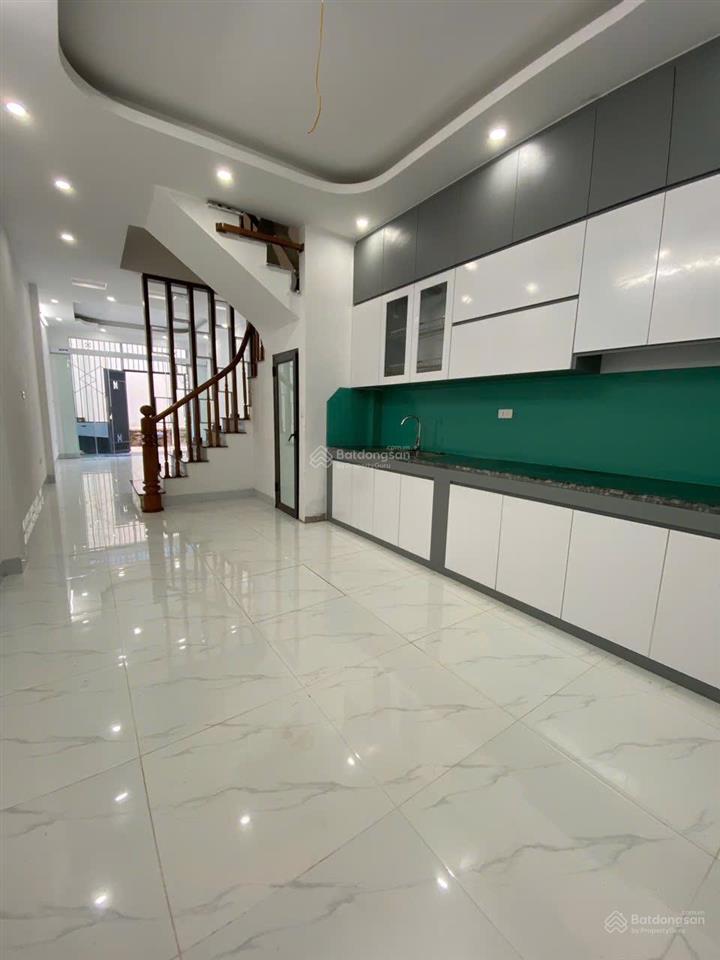 Cần bán nhà 52m2 xây 4 tầng, 4 phòng ngủ, giáp đông la, khu đô thị đô nghĩa