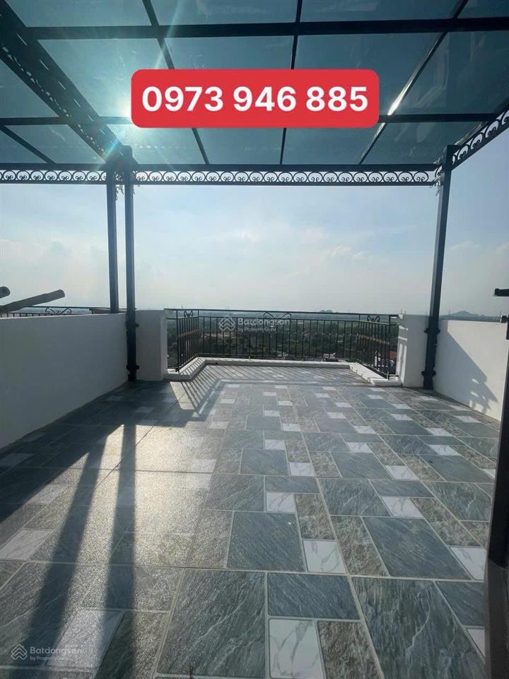 Bán gấp nhà 52m2  xây 3 tầng  ngay đại lộ tl, ô tô đỗ cổng, giá 3 tỷ 180 có tl.