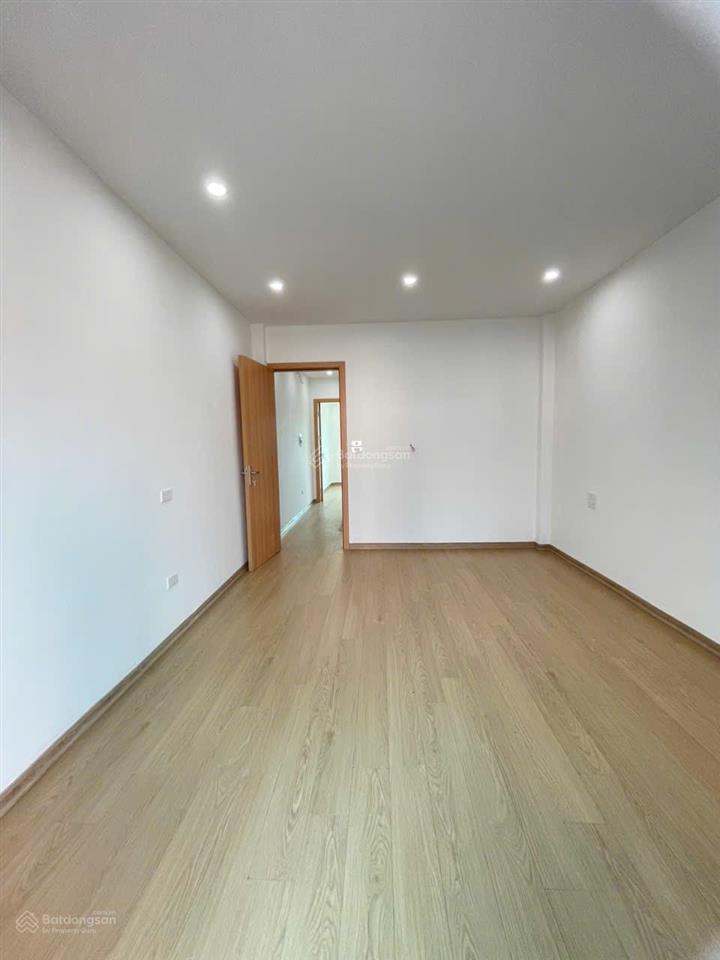 Nhà 4 tầng, 48m2 xây độc lập kinh doanh vô tư  ô tô để trong nhà  ngay vành đai 4  đại lộ tl