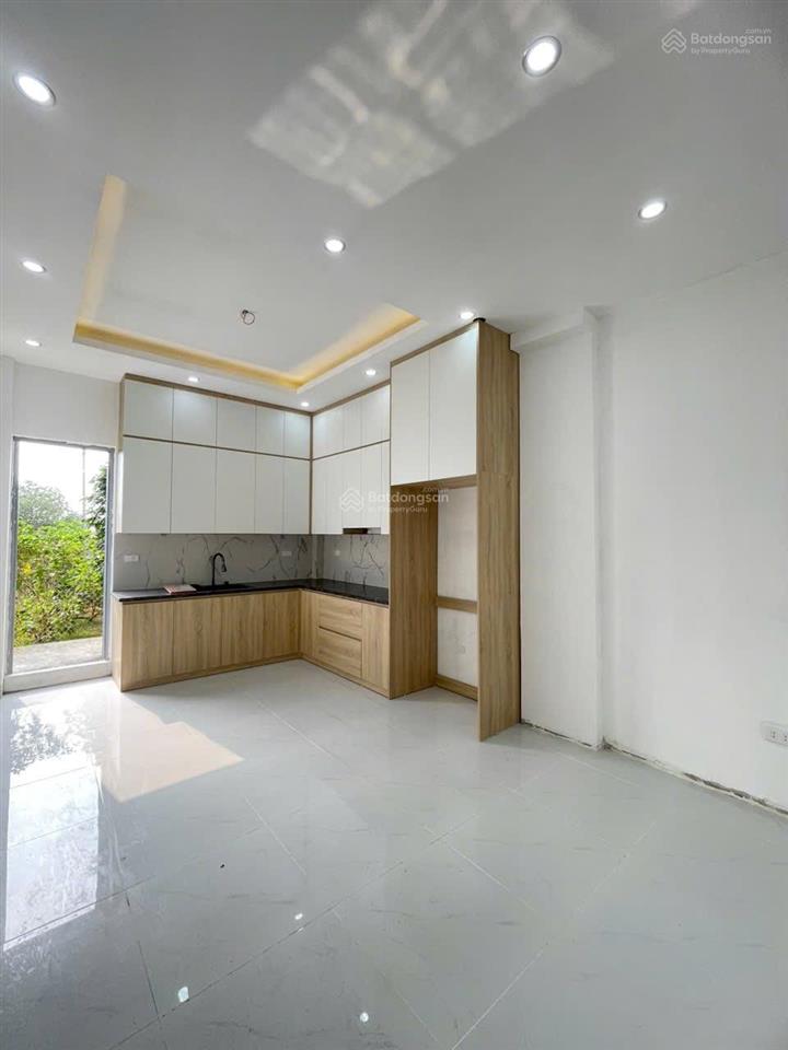 Nhà 4 tầng, 48m2 xây độc lập kinh doanh vô tư  ô tô để trong nhà  ngay vành đai 4  đại lộ tl
