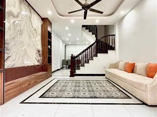 Cần tiền bán gấp nhà 48m2 xây 3 tầng, ô tô thông, giá 3 tỷ 1 còn bớt.