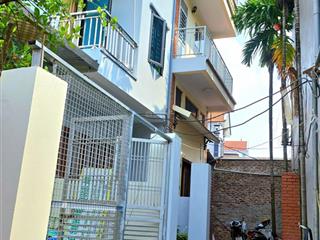 Cần bán nhà rộng 85m2  dân xây 3 tầng, 4 phòng ngủ, yên quán, tân phú, quốc oai