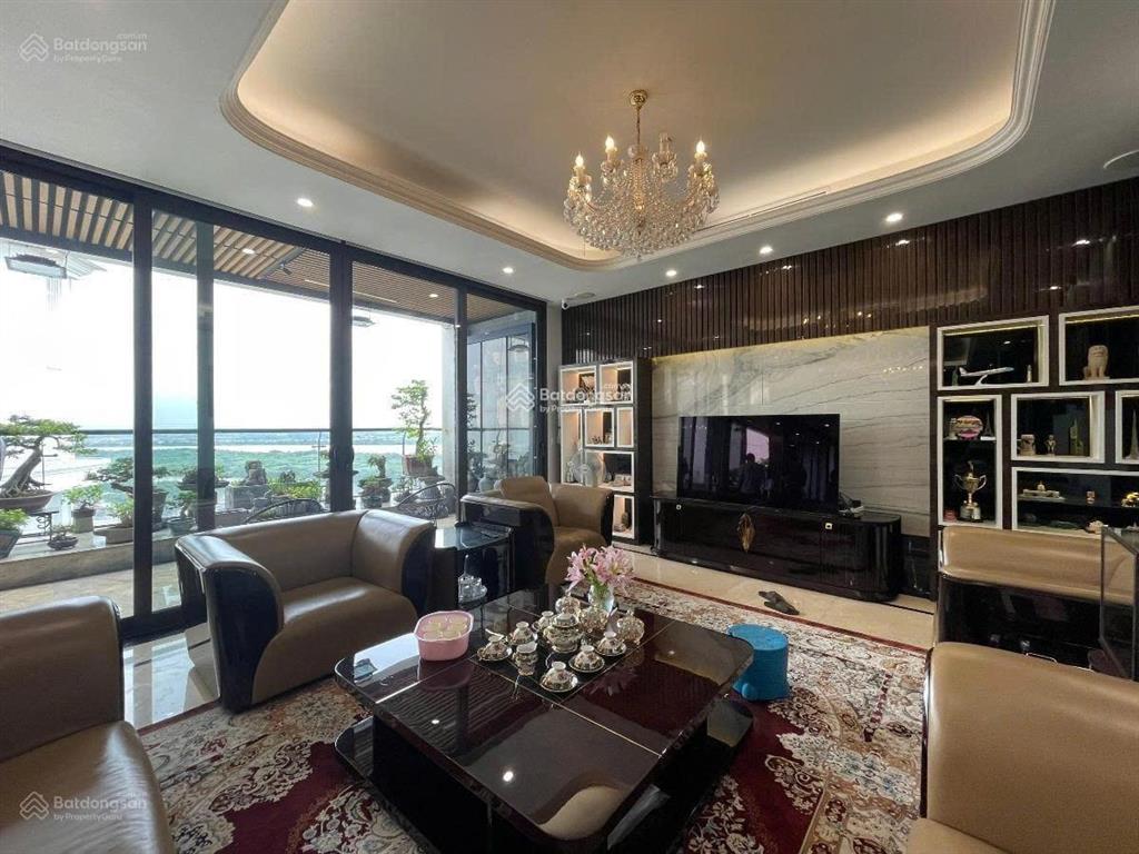 Penthouse hiếm có bán tại aqua central, giá cực tốt view sông hồng, hồ tây tuyệt đẹp.  0965 666 ***
