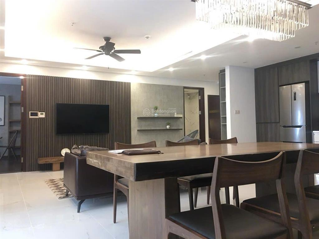 Bán căn hộ 3pn tầng cao view sông hồng cực đẹp, full nội thất, sổ đỏ, giá tốt nhất.  0965 666 ***