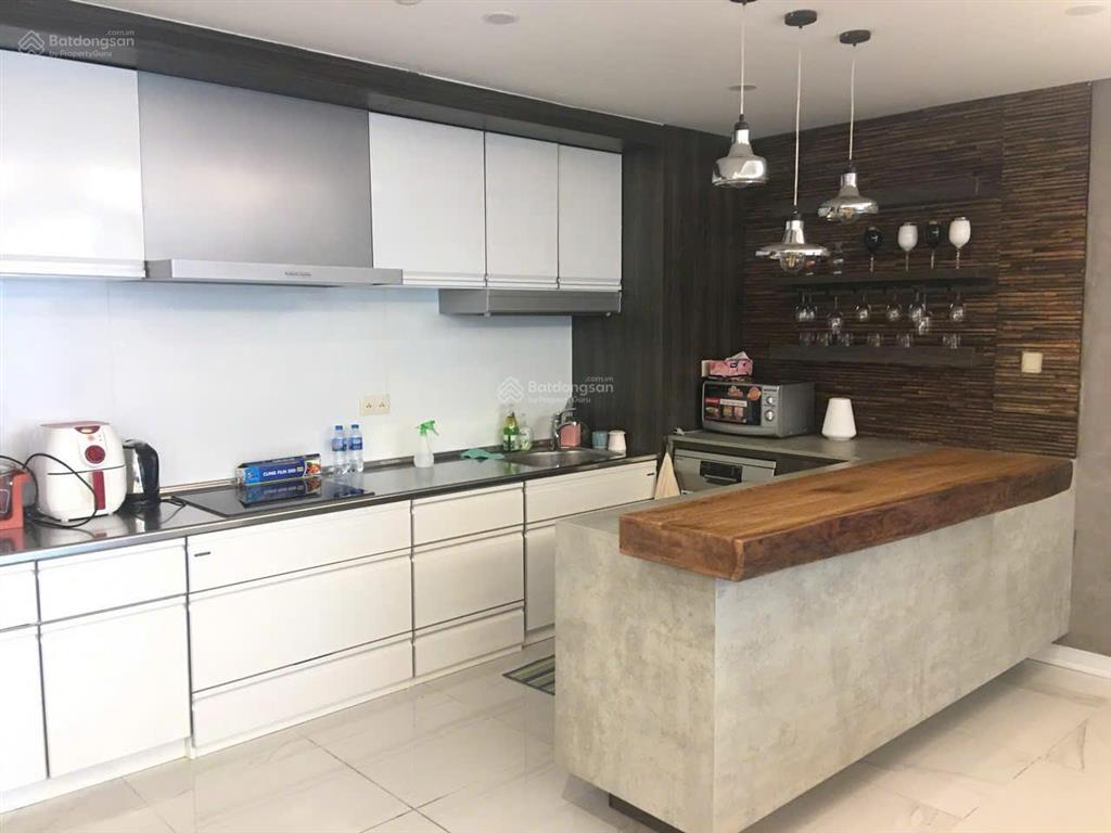 Bán căn hộ 3pn tầng cao view sông hồng cực đẹp, full nội thất, sổ đỏ, giá tốt nhất.  0965 666 ***
