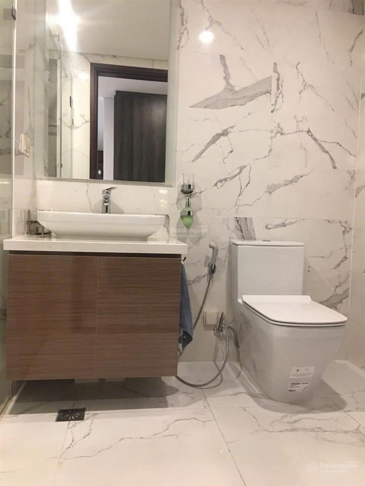 Bán căn hộ 3pn tầng cao view sông hồng cực đẹp, full nội thất, sổ đỏ, giá tốt nhất.  0965 666 ***