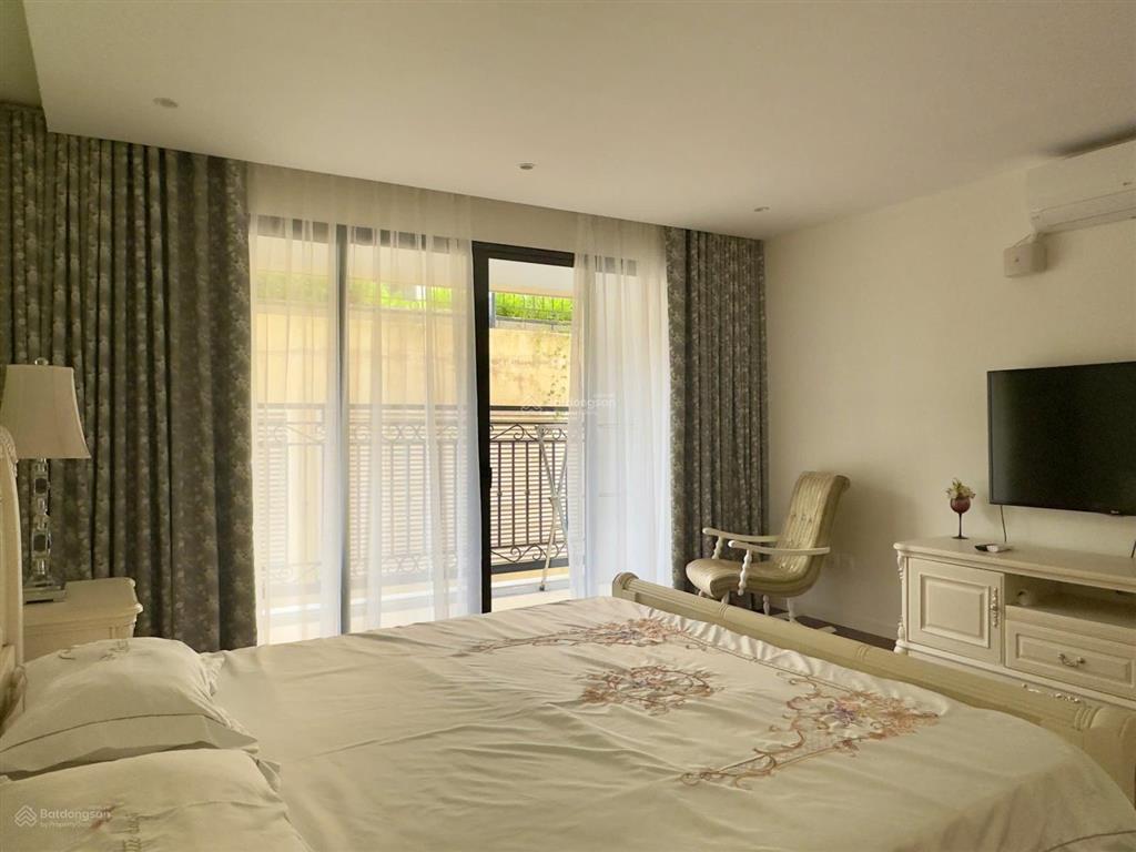 Chính chủ bán căn hộ 3pn tại d'eldorado tầng cao view hồ. full nội thất, sổ đỏ. 0965 666 ***