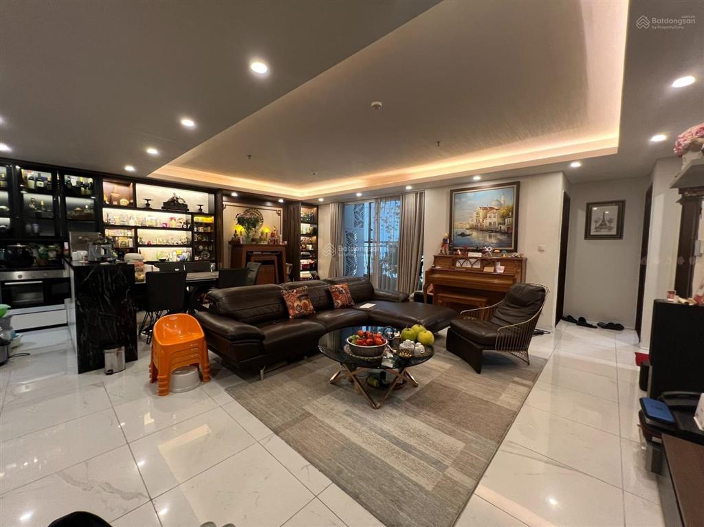 Cho thuê ch 2pn tại aqua central,44 yên phụ,tầng cao view trọn hồ tây. full nội thất.  0965 666 ***