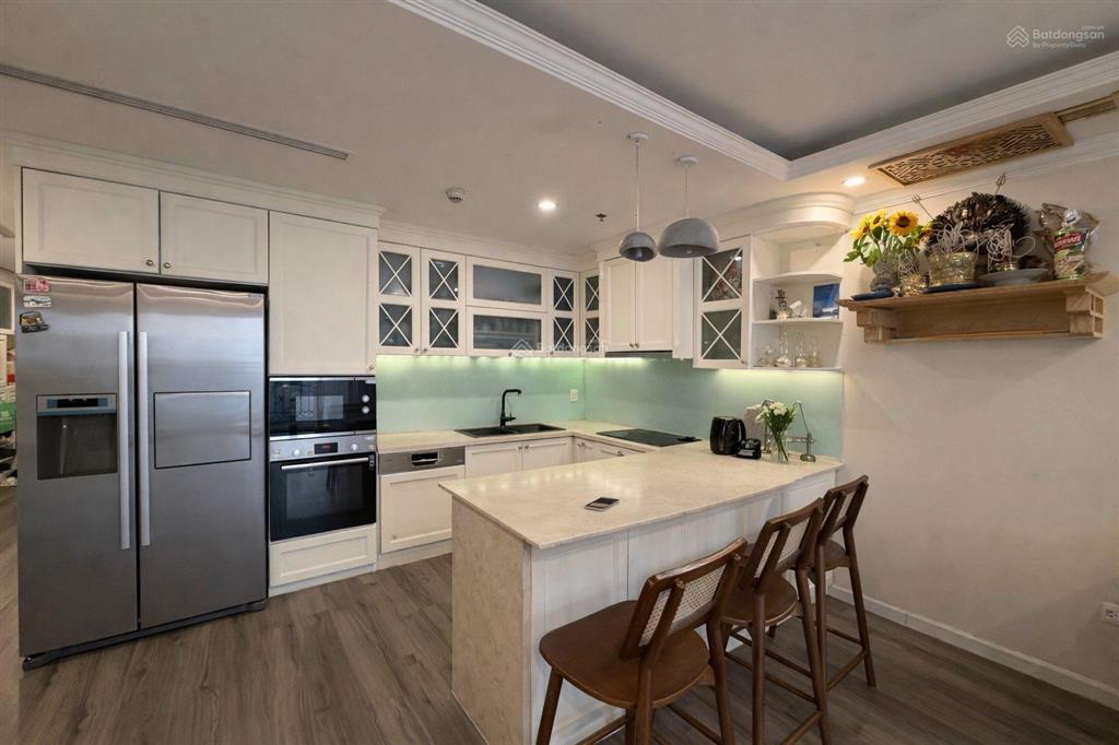 Chỉ 1 căn hiếm có! bán ch 111m² 3pn tầng cao view trực diện hồ tây. full nội thất.  0965 666 ***