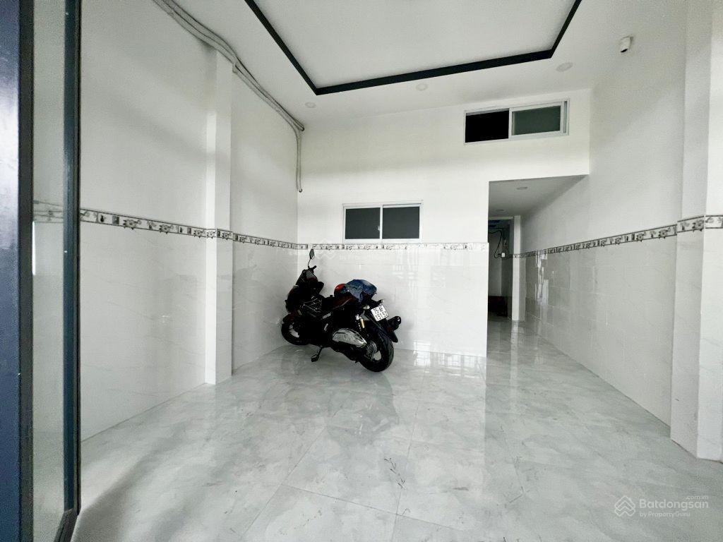 Đối diện vạn phúc city  nhà 60m2 x2 tầng, 3 phòng ngủ, nhỉnh 5 tỷ có thương lượng