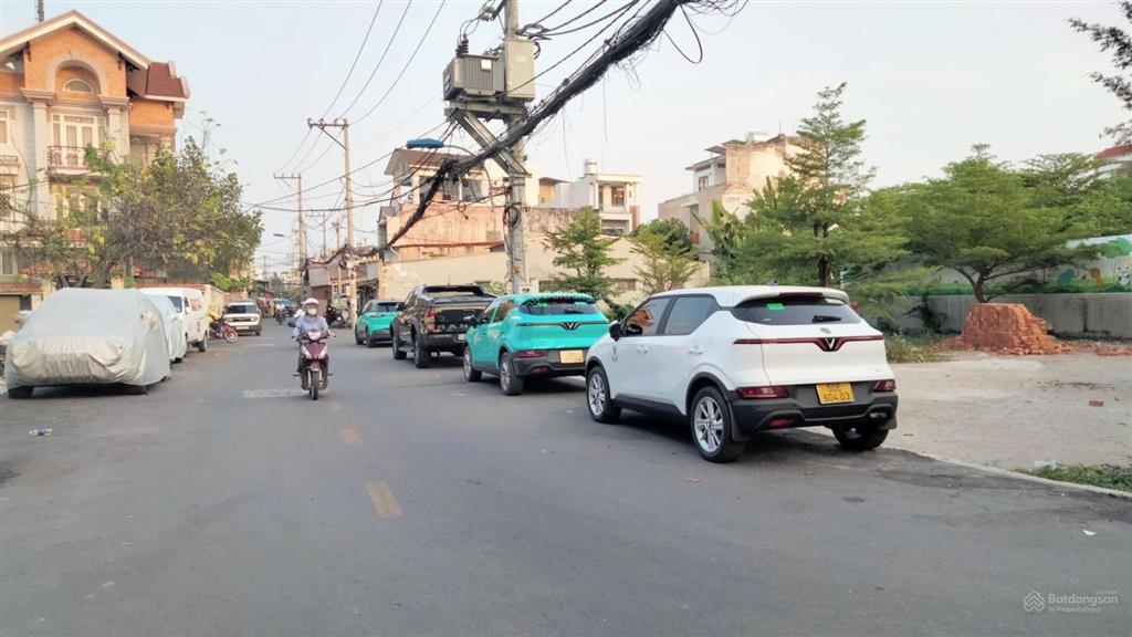 Lô đất xe hơi  gigamall phạm văn đồng, phía bên sông sài gòn 68.8m2, chỉ 6.35 tỷ