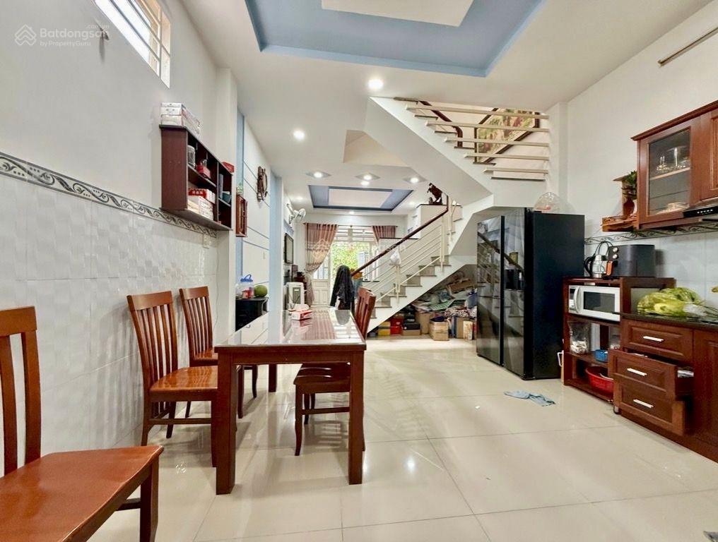 Gần vạn phúc city, xe hơi 5m  nhà đẹp 3 tầng, lô góc thoáng mát75.4m2 ngang 5.3m chỉ 7 tỷ nhỉnh
