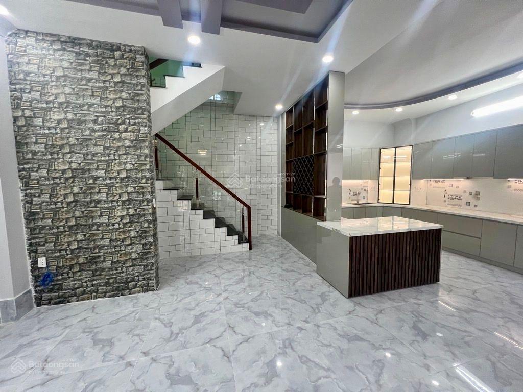 Nhà 71m2 x4 tầng ngang 7m , hxh gần gigamall phạm văn đồng , hơn 8 tỷ