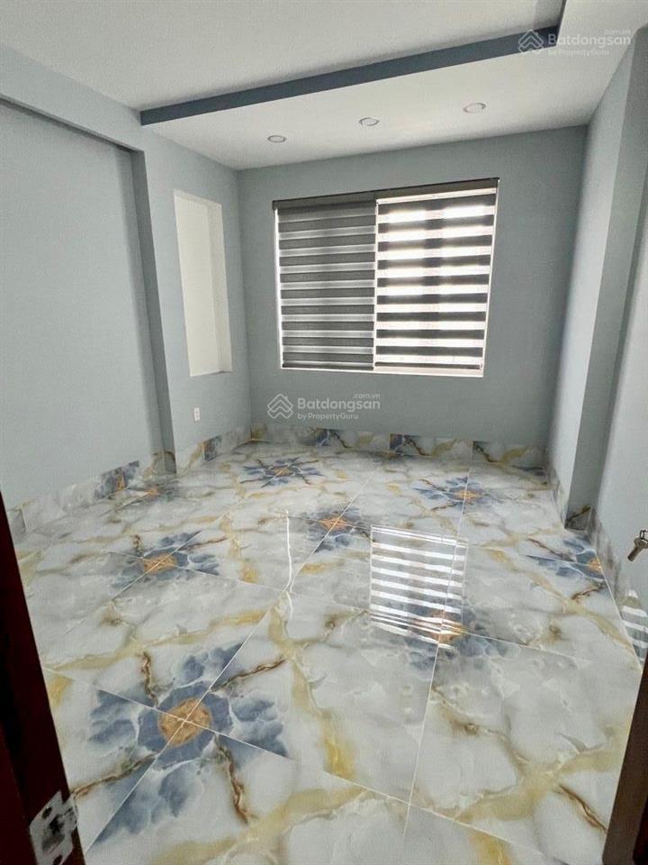 Nhà 71m2 x4 tầng ngang 7m , hxh gần gigamall phạm văn đồng , hơn 8 tỷ